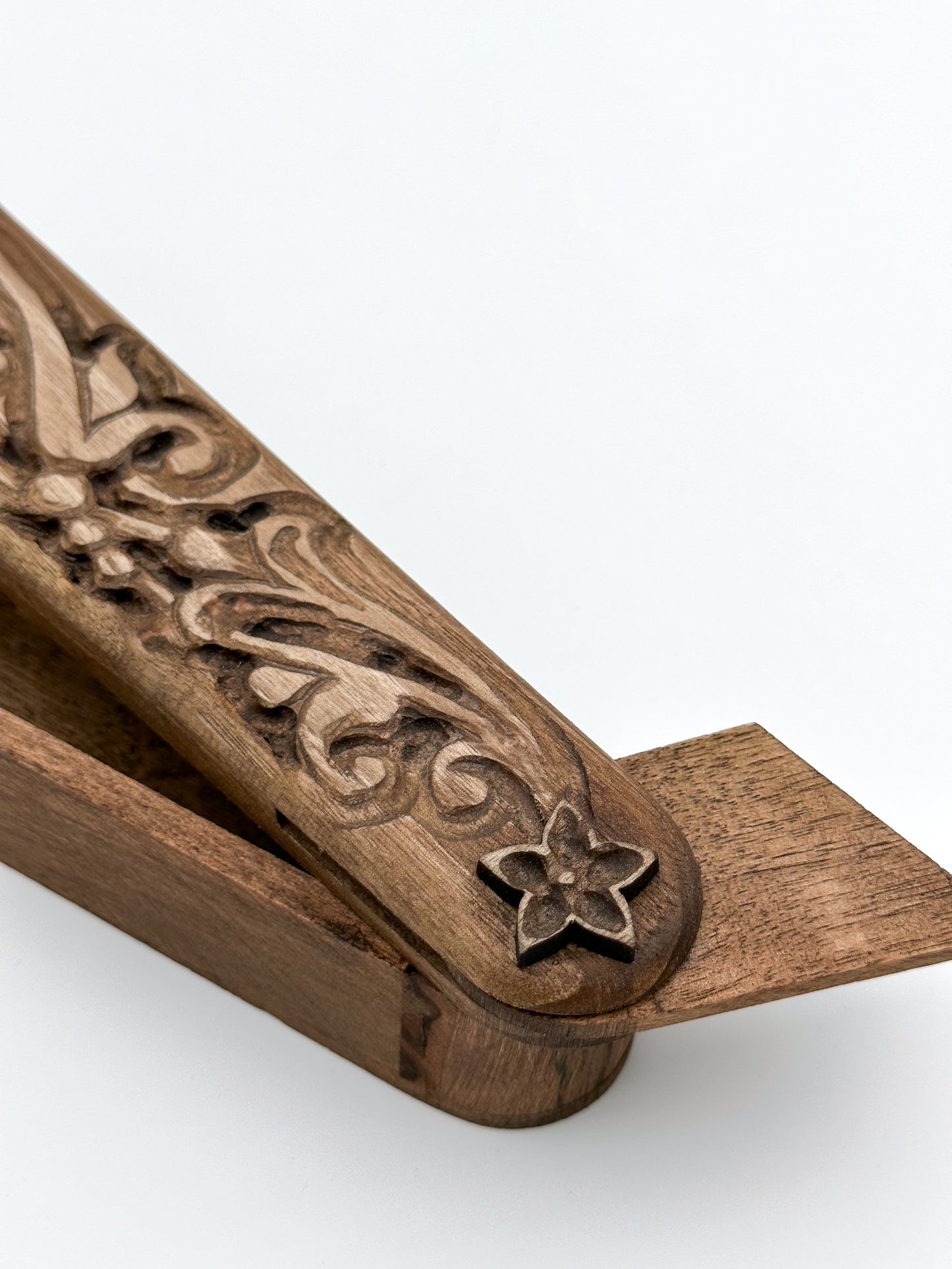 Nature's Carvings Pen Cases