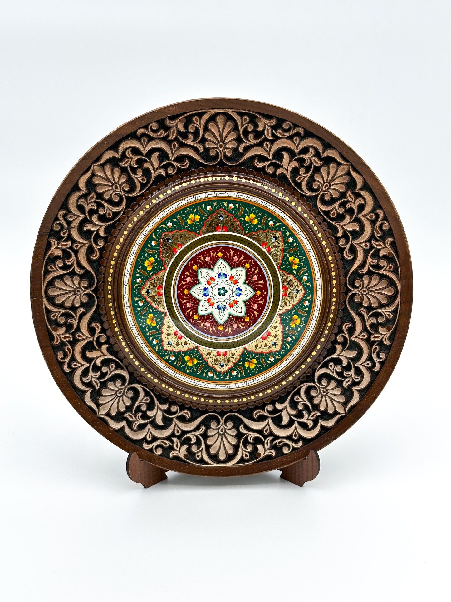 Ornate Floral Harmony Wall Plate