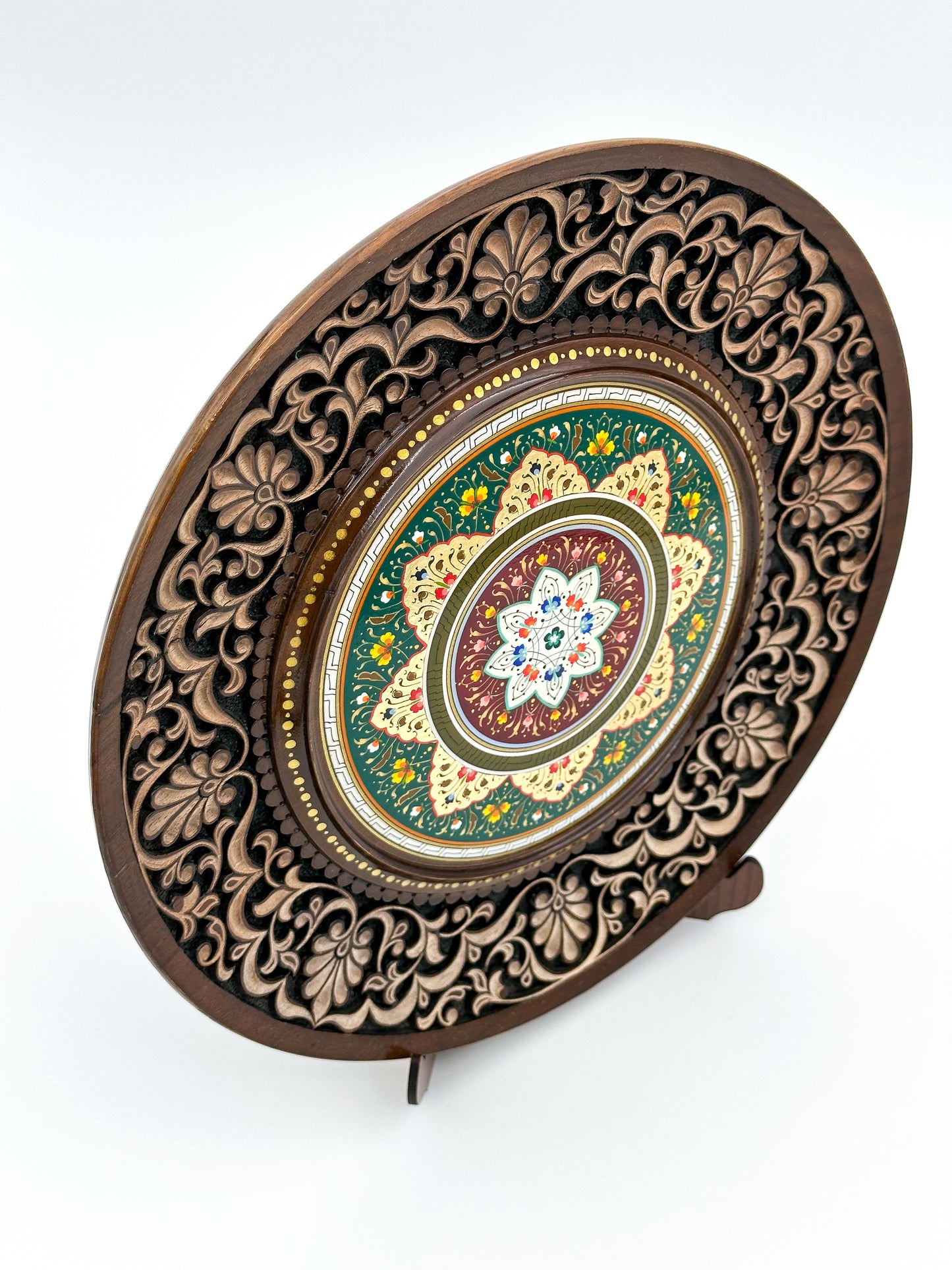 Ornate Floral Harmony Wall Plate