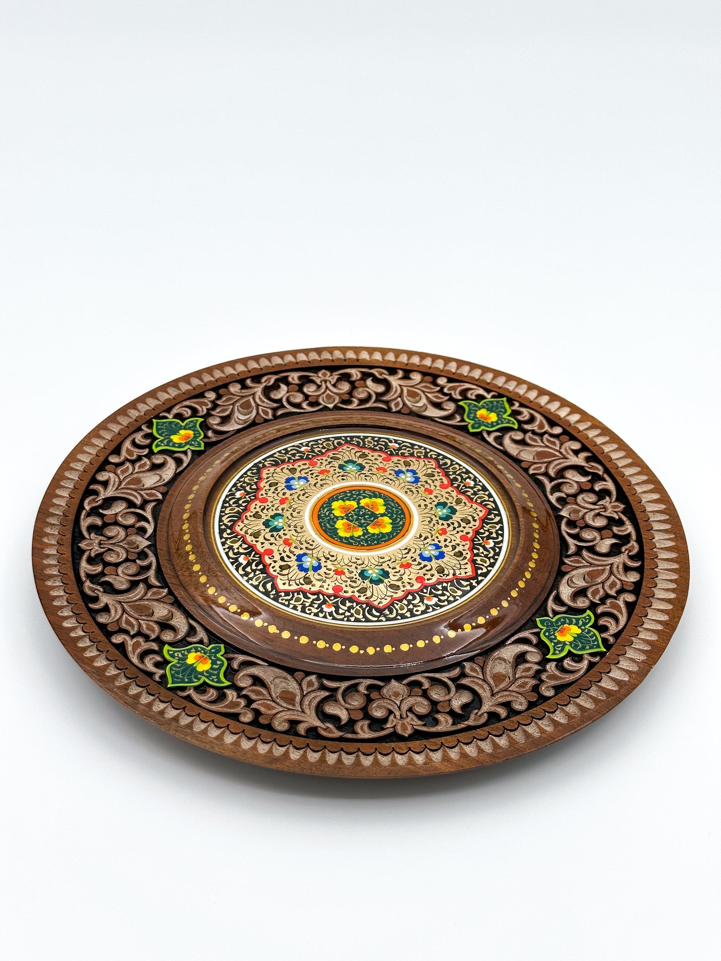 Majestic Floral Harmony Wall Plate