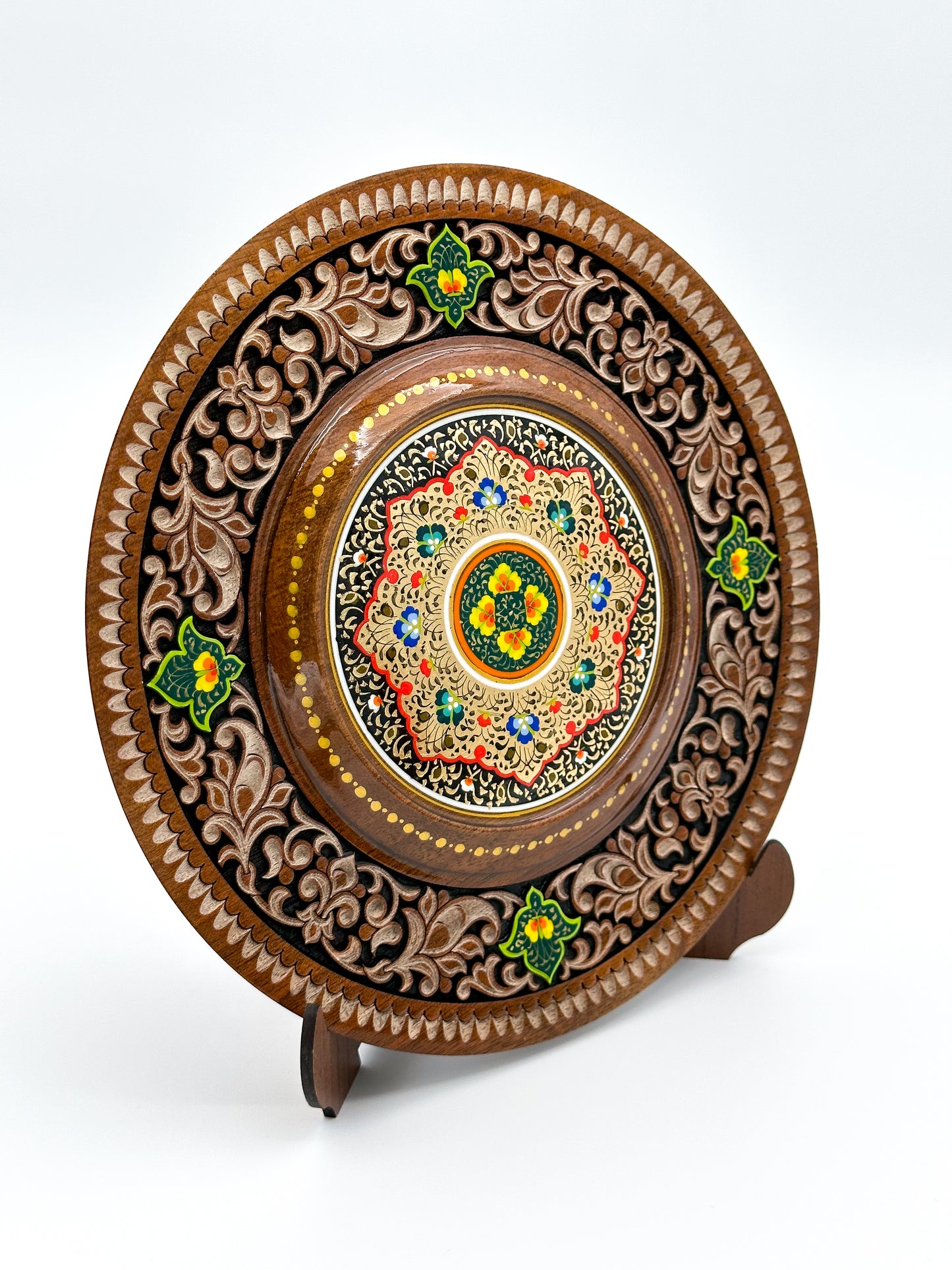 Majestic Floral Harmony Wall Plate